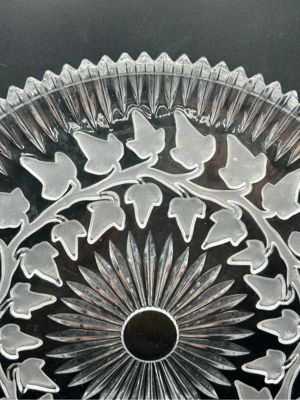 Vintage Frosted Ivy Leaf Glass Serving Plate Platter 11.75” Heavy Sawtooth Edge